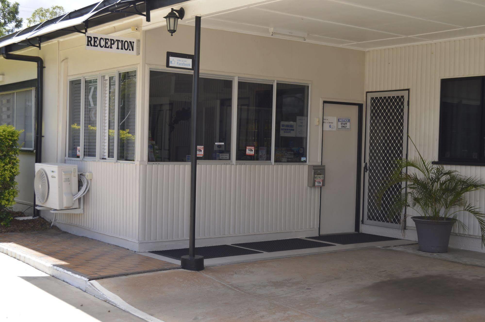 Charters Towers Motel Exterior foto